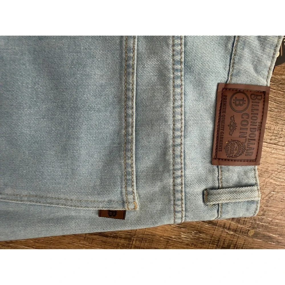 Billion Dollar Coin Club Mens 34W Rhinestone Cross Denim Shorts Light Wash Blue